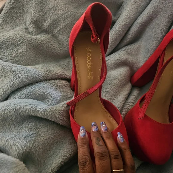 Shoe Dazzle Women's Red Platform Heels - Picture 10 of 15